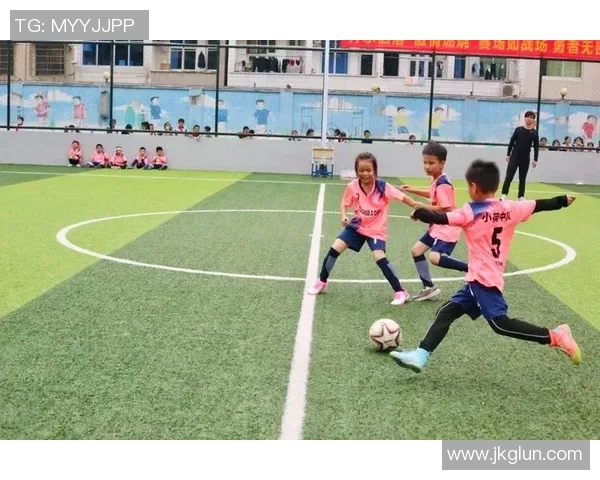 038足球：探索足球世界的魅力与激情，感受每一场比赛的心跳与荣耀