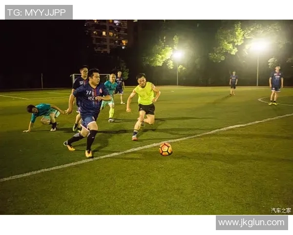 桥梁足球:连接梦想与现实的体育盛宴,推动友谊与团结的力量